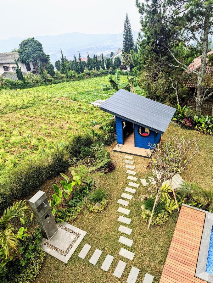 Cottonwood Exclusive Villa @Lembang Asri - Jacuzzi Playground Netflix Billyard Εξωτερικό φωτογραφία