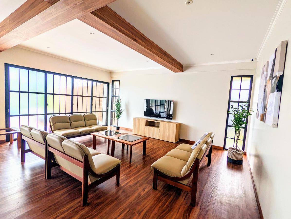 Cottonwood Exclusive Villa @Lembang Asri - Jacuzzi Playground Netflix Billyard Εξωτερικό φωτογραφία