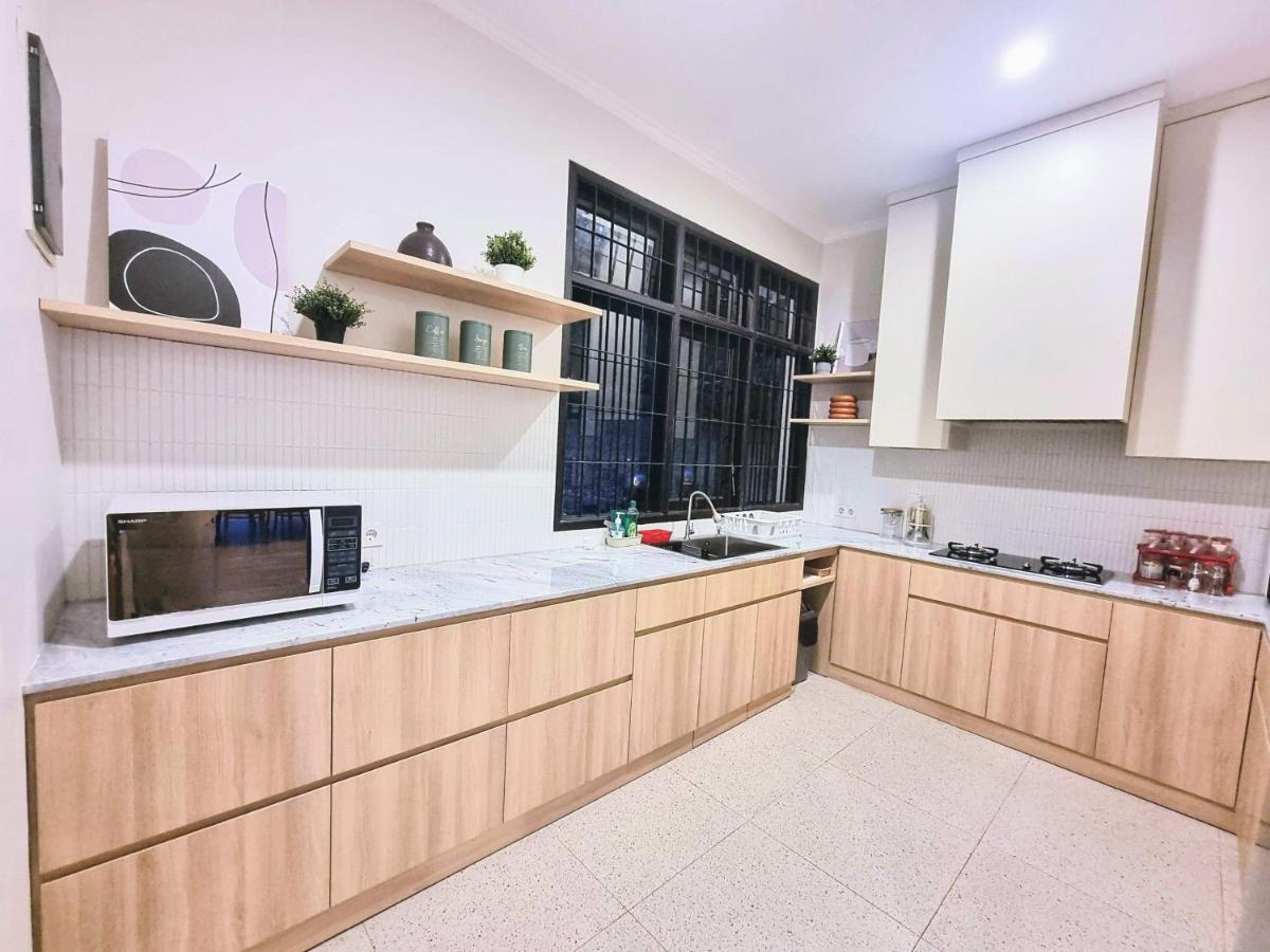 Cottonwood Exclusive Villa @Lembang Asri - Jacuzzi Playground Netflix Billyard Εξωτερικό φωτογραφία